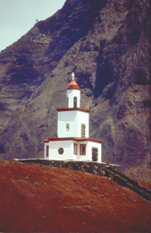 Ausflug zur bekannten Kirche in der Golfo Region auf El Hierro